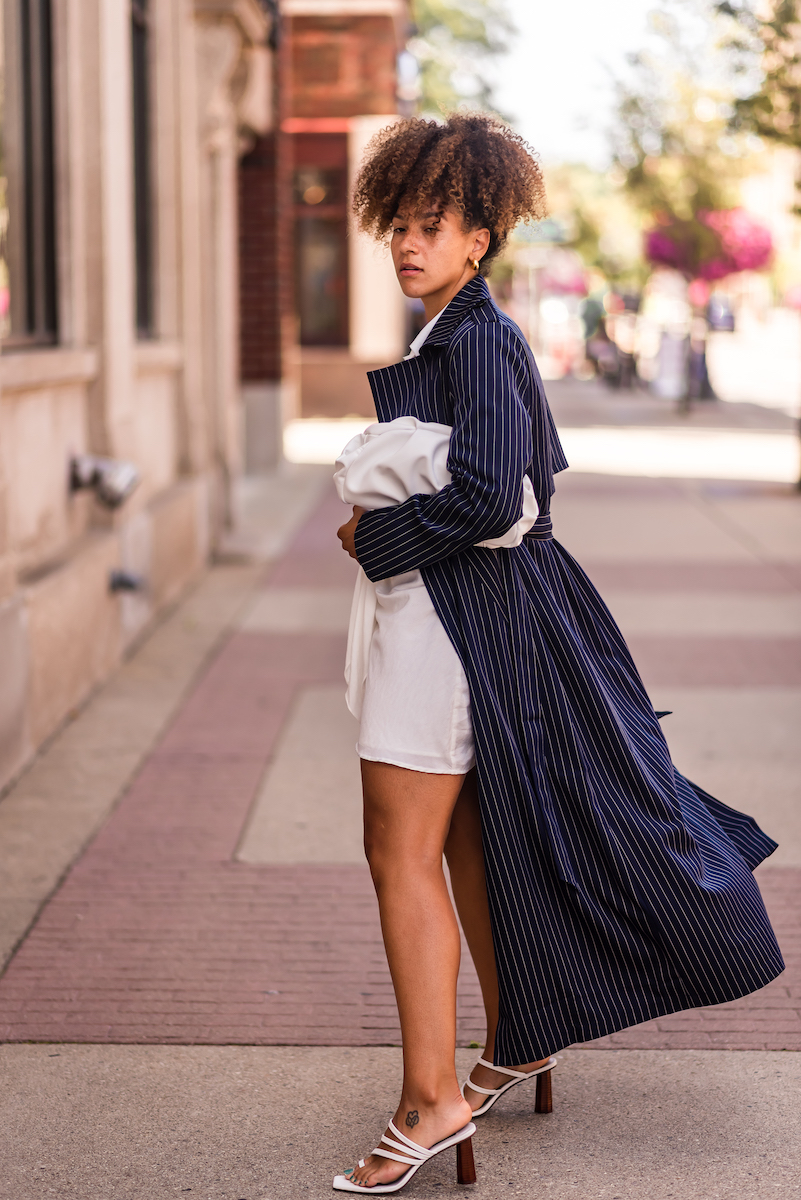 trench coat outfit black girl, spring outfit idea, trench coat street style outfit, summer fashion