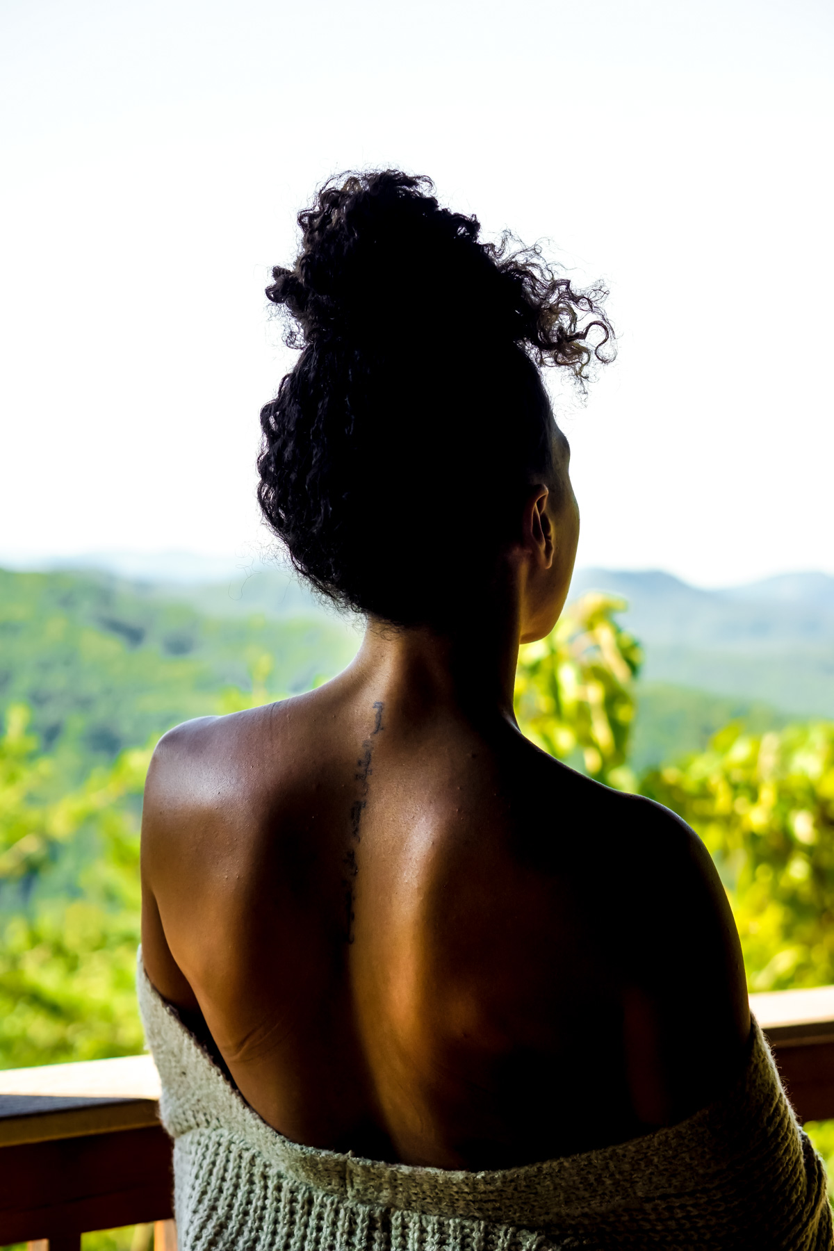 what to do in the Smokey Mountains, Smokey Mountains Tennesee travel guide, black girl travel, what to wear Smokey Mountains, black travel blogger, hiking in the Smokey Mountains