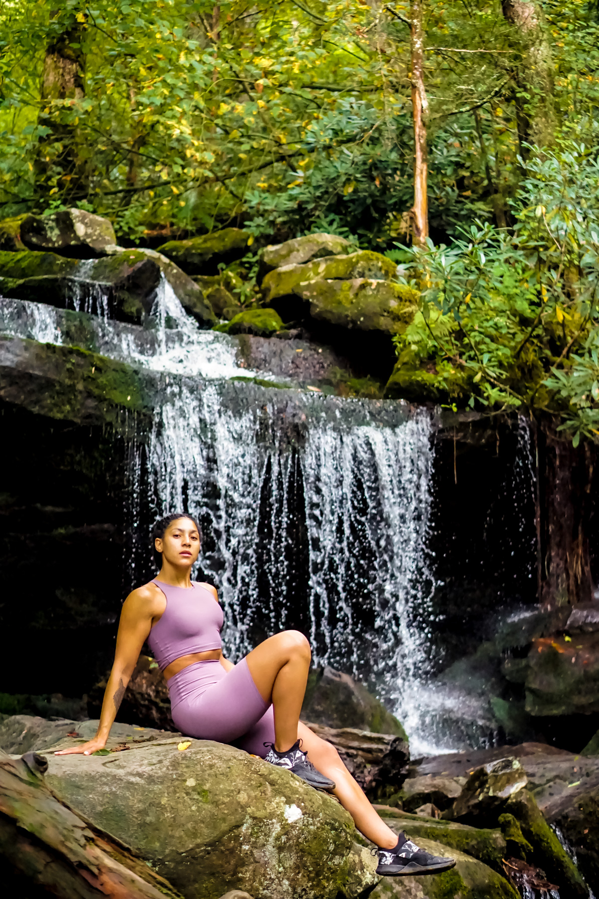 what to do in the Smokey Mountains, Smokey Mountains Tennesee travel guide, black girl travel, what to wear Smokey Mountains, black travel blogger, hiking in the Smokey Mountains